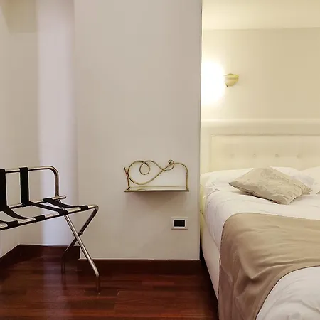 In Style Colosseum * Rome